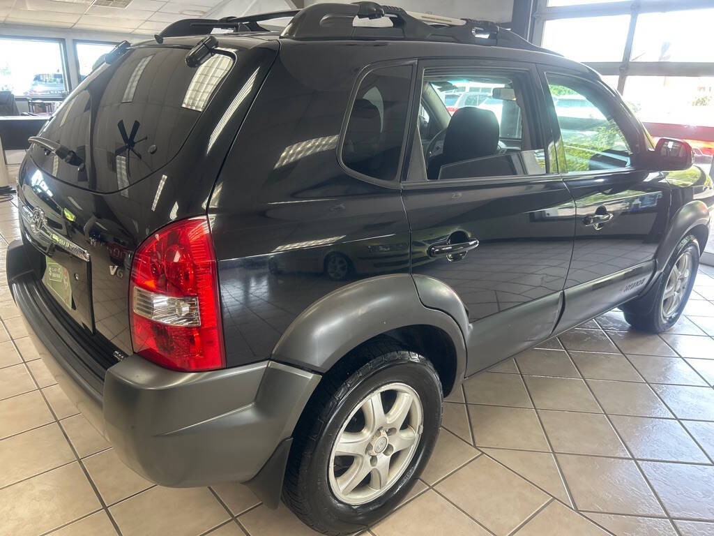 2005 Hyundai Tucson Image 4
