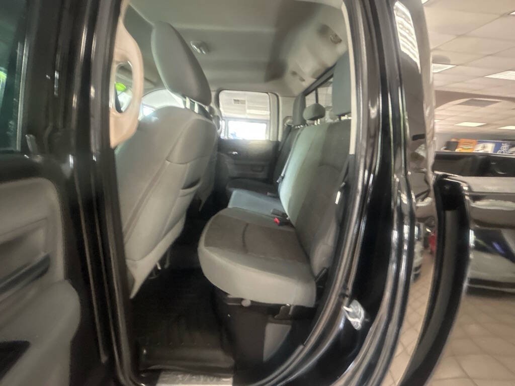 2013 RAM 1500 Image 25