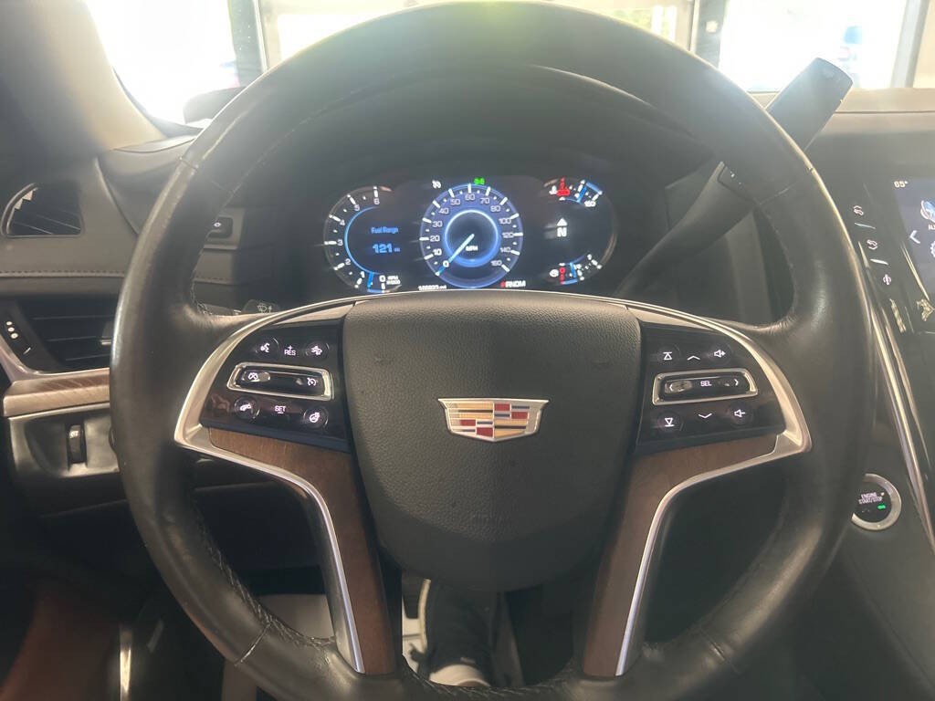2016 Cadillac Escalade Image 12
