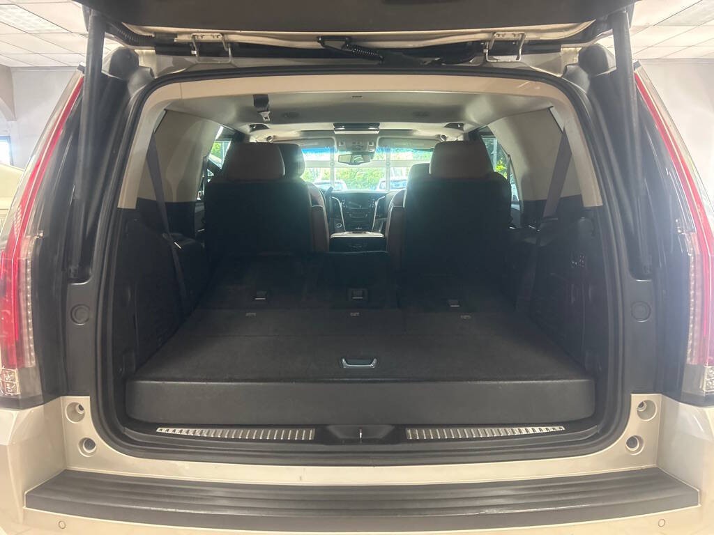 2016 Cadillac Escalade Image 27