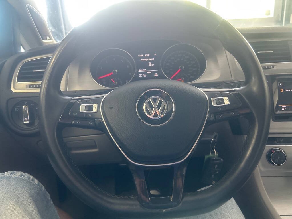 2015 Volkswagen Golf Image 13