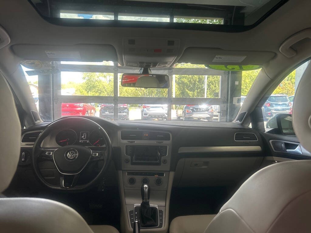 2015 Volkswagen Golf Image 20