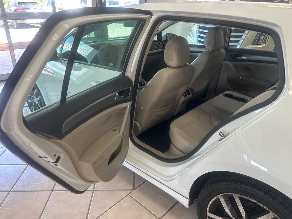 2015 Volkswagen Golf Image 21