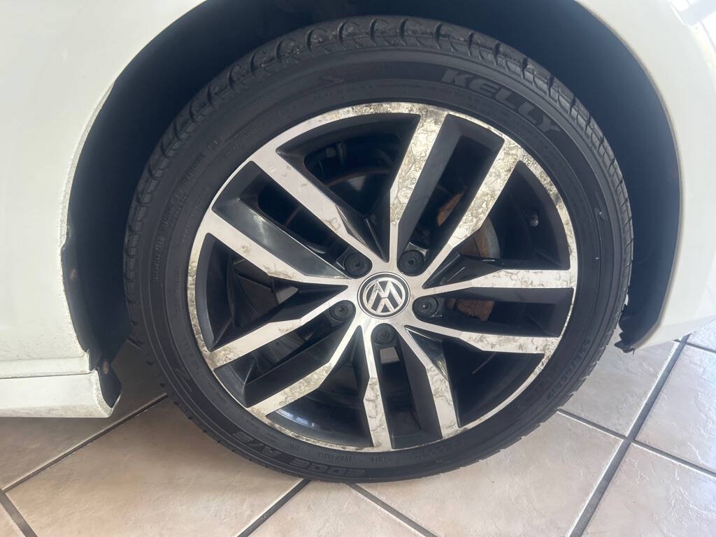 2015 Volkswagen Golf Image 30