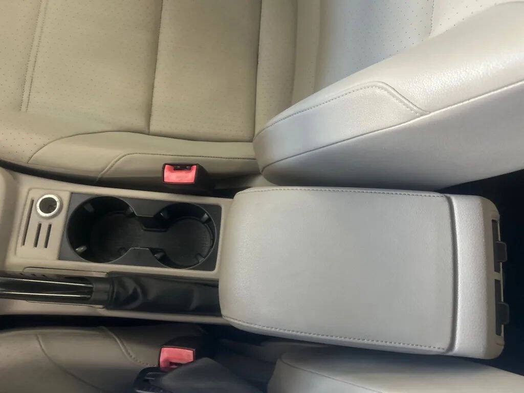 2015 Volkswagen Golf Image 19