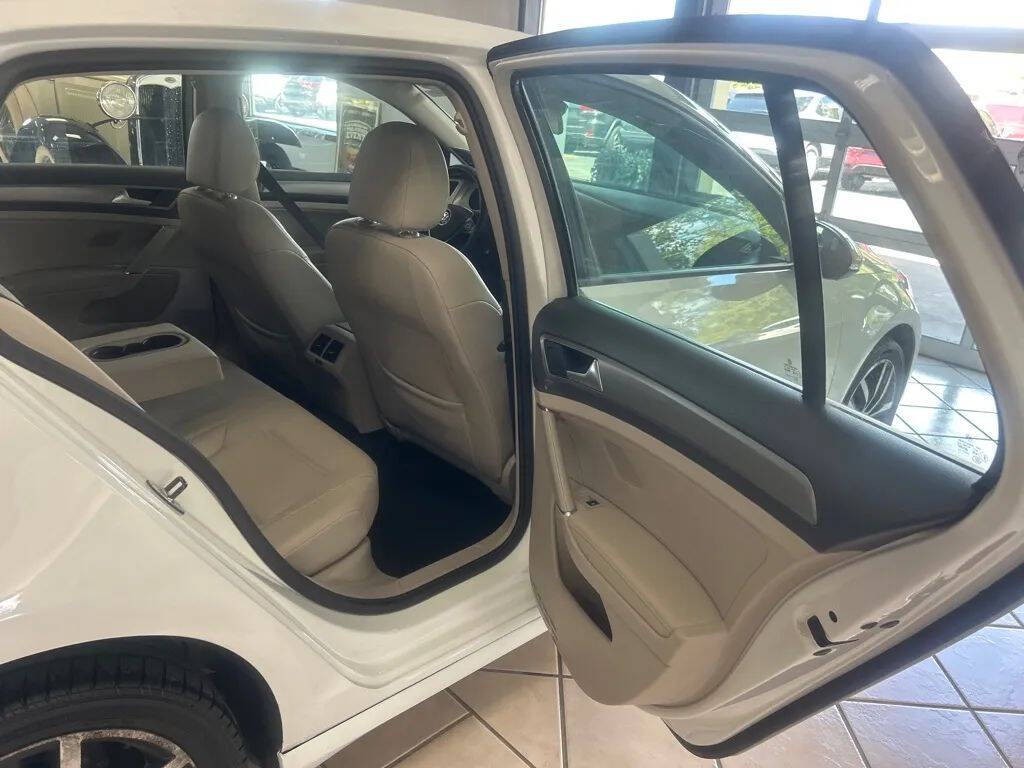 2015 Volkswagen Golf Image 26