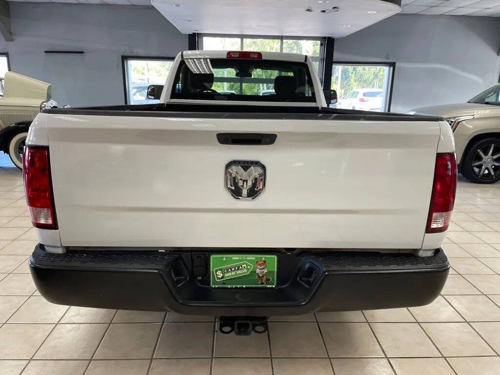 2021 RAM 1500 Image 3