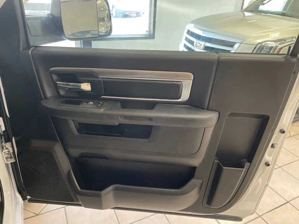 2021 RAM 1500 Image 18