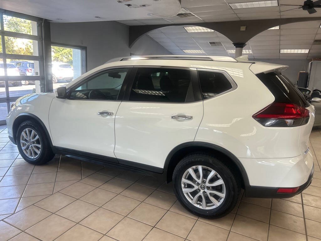 2020 Nissan Rogue Image 2