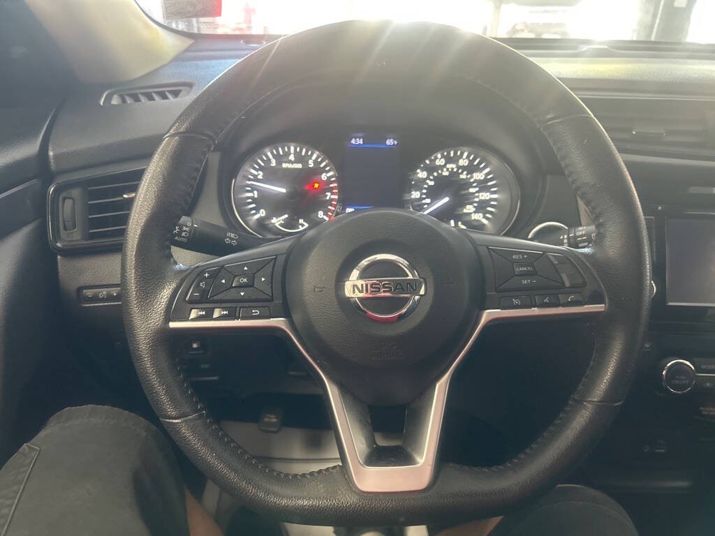 2020 Nissan Rogue Image 12