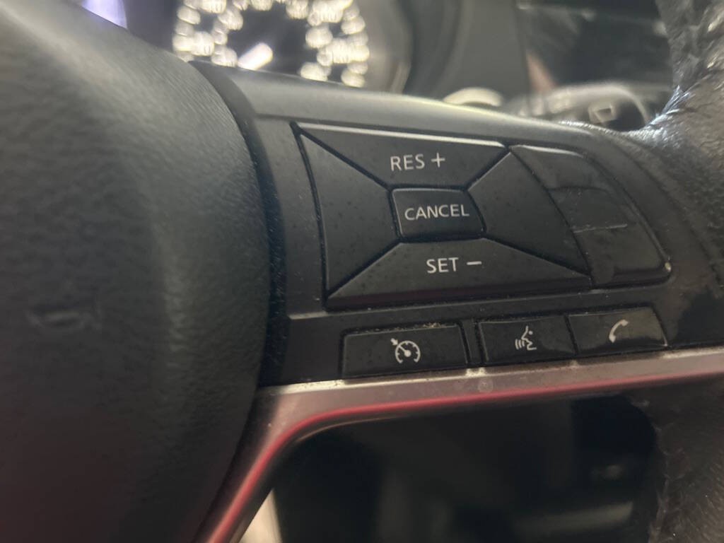 2020 Nissan Rogue Image 19