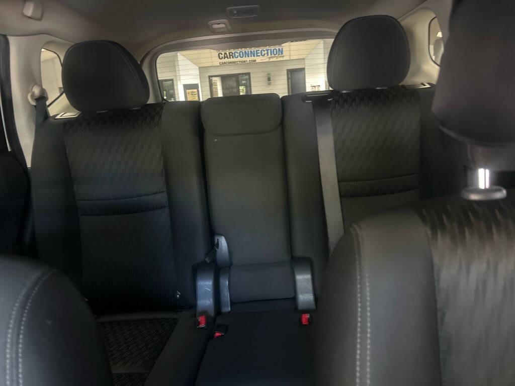 2020 Nissan Rogue Image 24