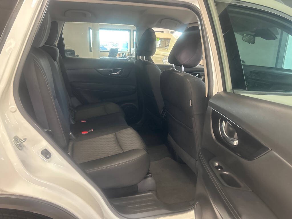 2020 Nissan Rogue Image 27