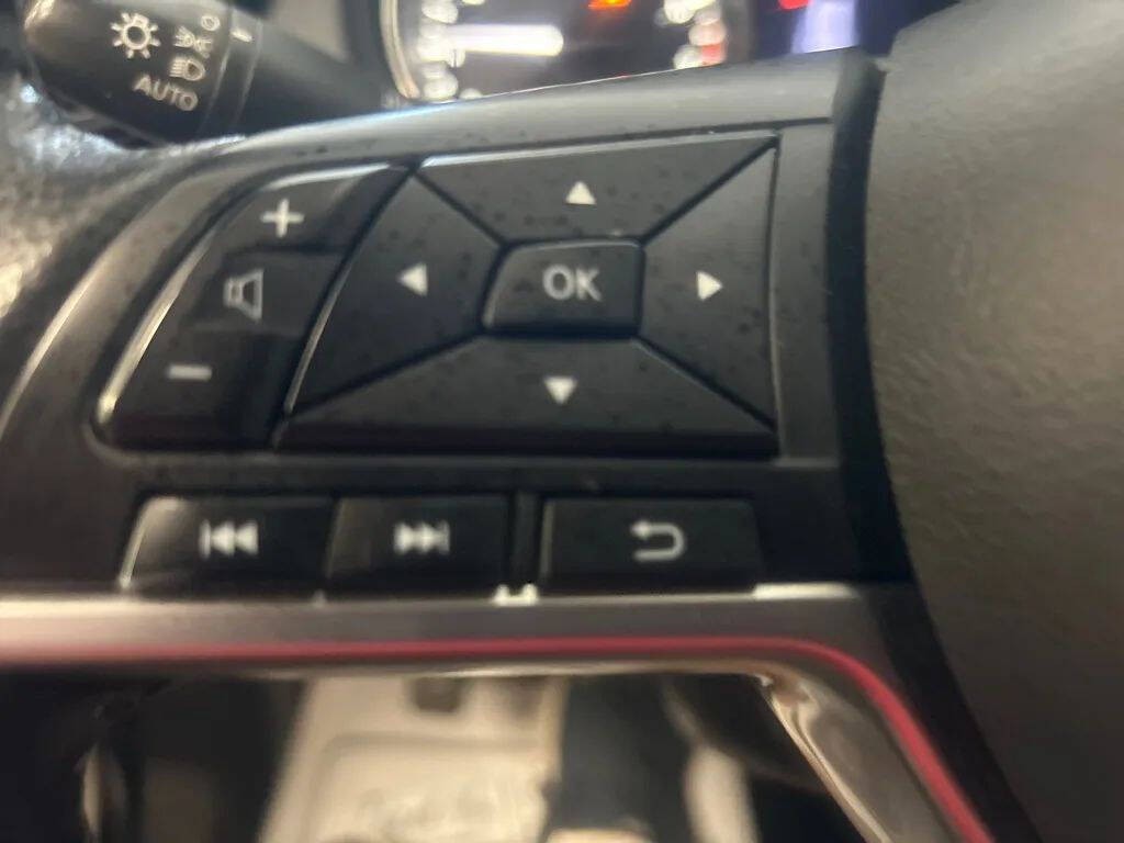 2020 Nissan Rogue Image 20