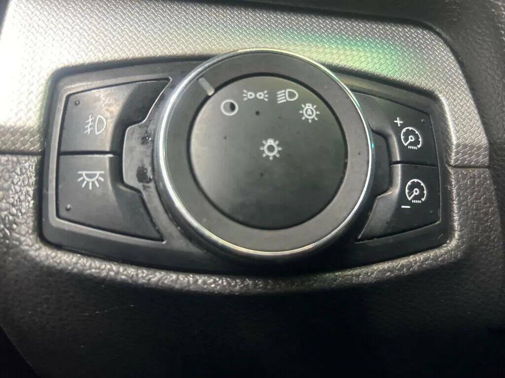 2012 Ford Explorer Image 12