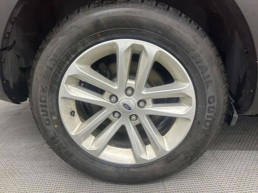 2012 Ford Explorer Image 27