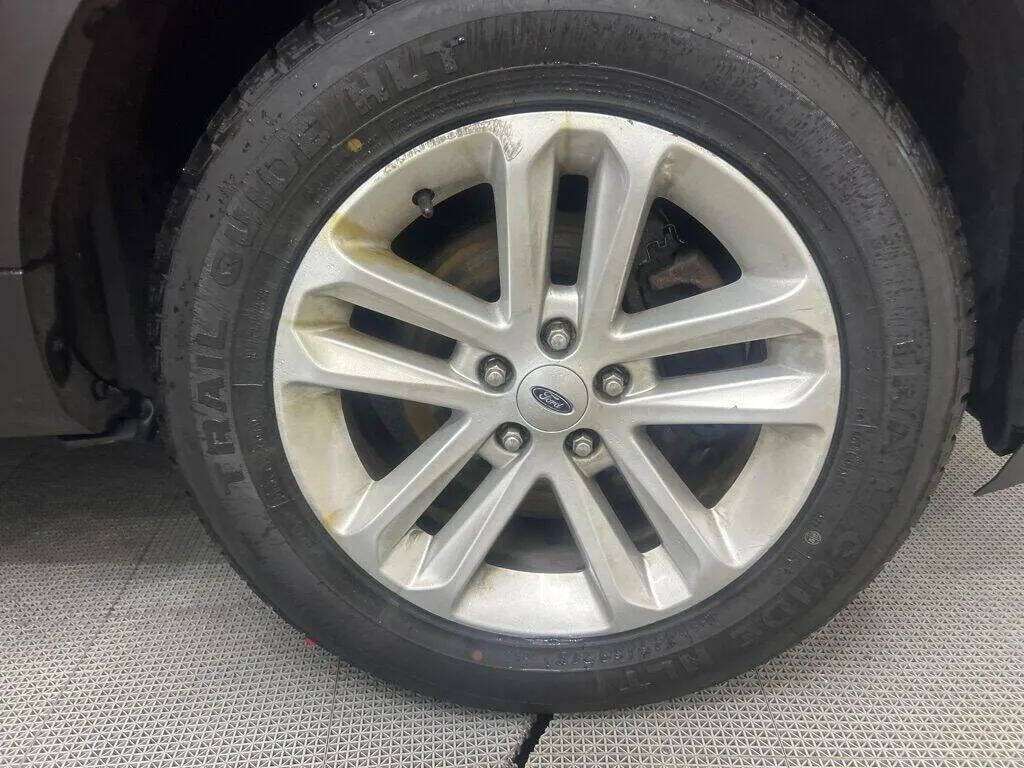 2012 Ford Explorer Image 28