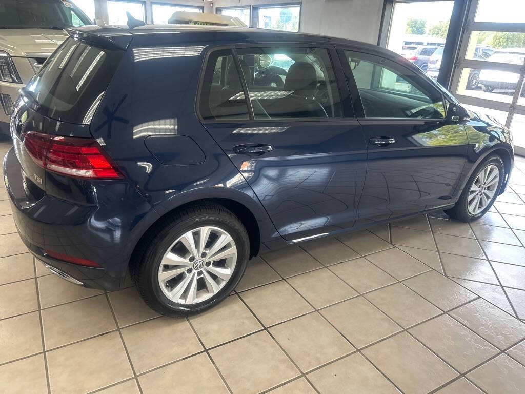 2018 Volkswagen Golf Image 4