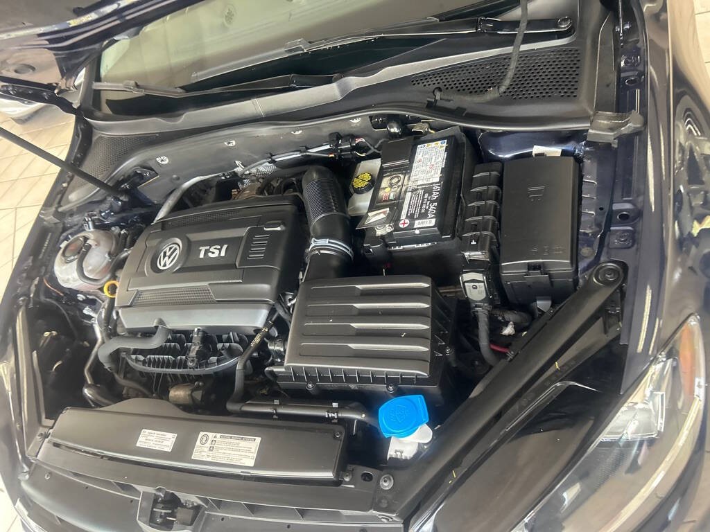 2018 Volkswagen Golf Image 8