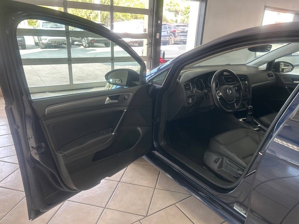 2018 Volkswagen Golf Image 9