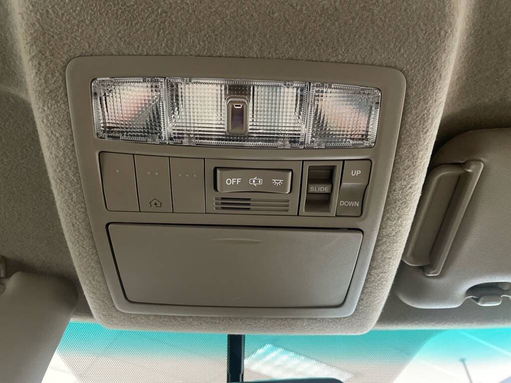 2012 Toyota Highlander Image 15