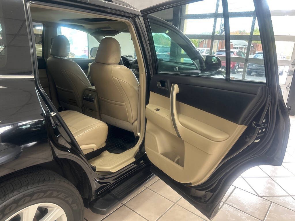 2012 Toyota Highlander Image 24