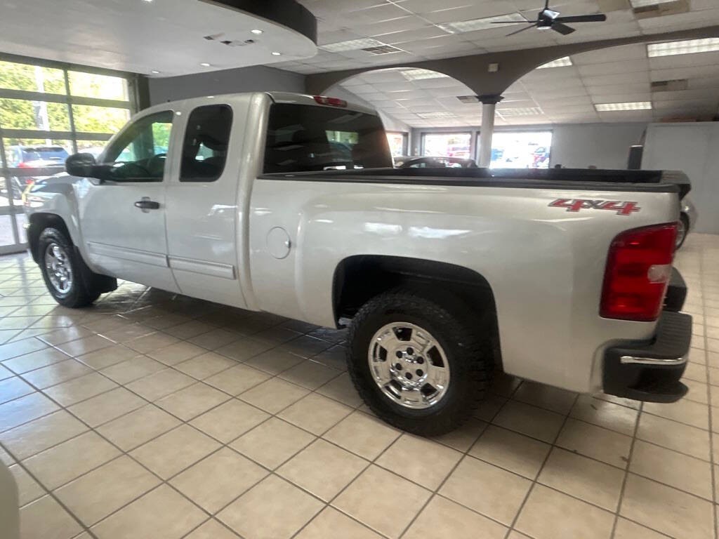 2012 Chevrolet Silverado 1500 Image 2