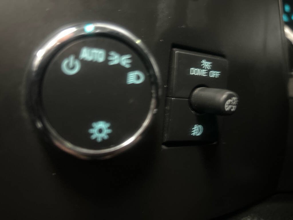 2012 Chevrolet Silverado 1500 Image 17