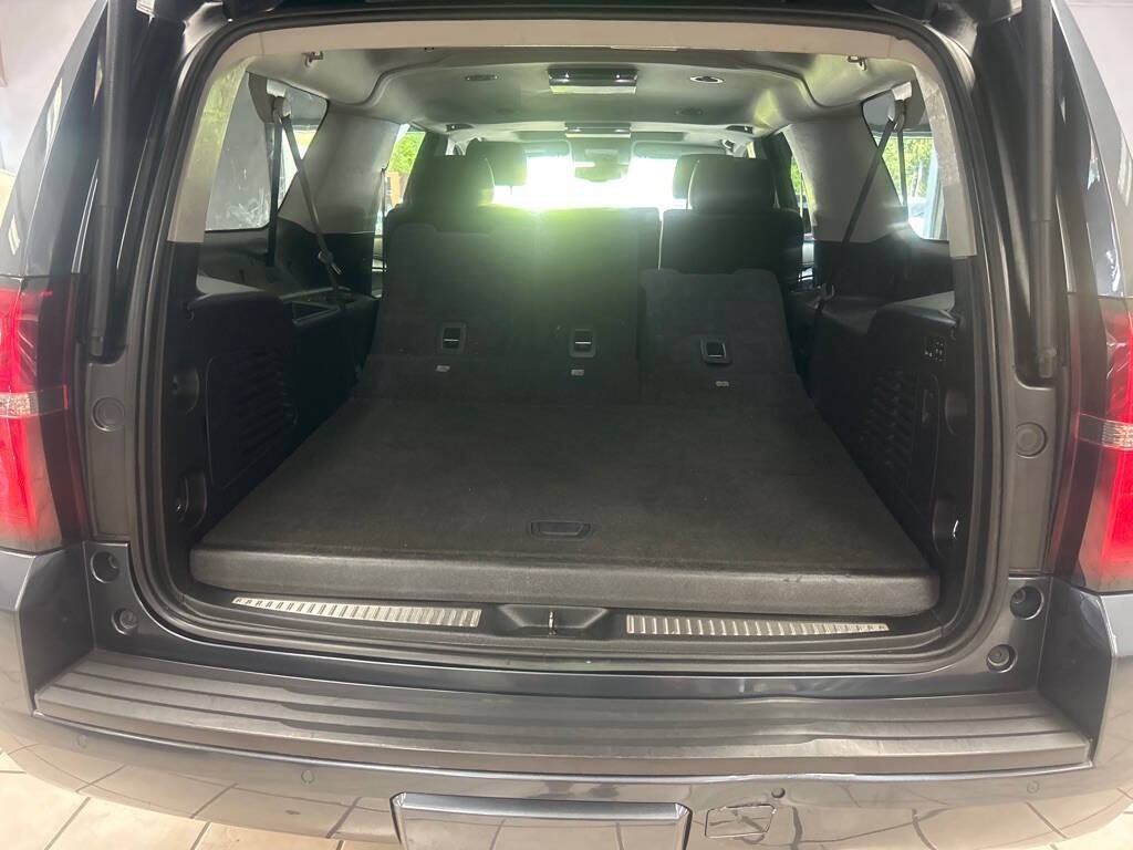 2020 Chevrolet Suburban Image 26