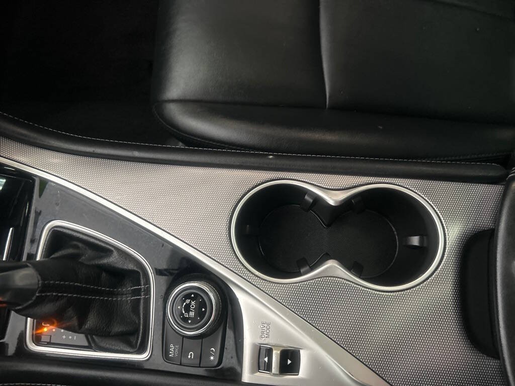 2017 INFINITI Q50 Image 18
