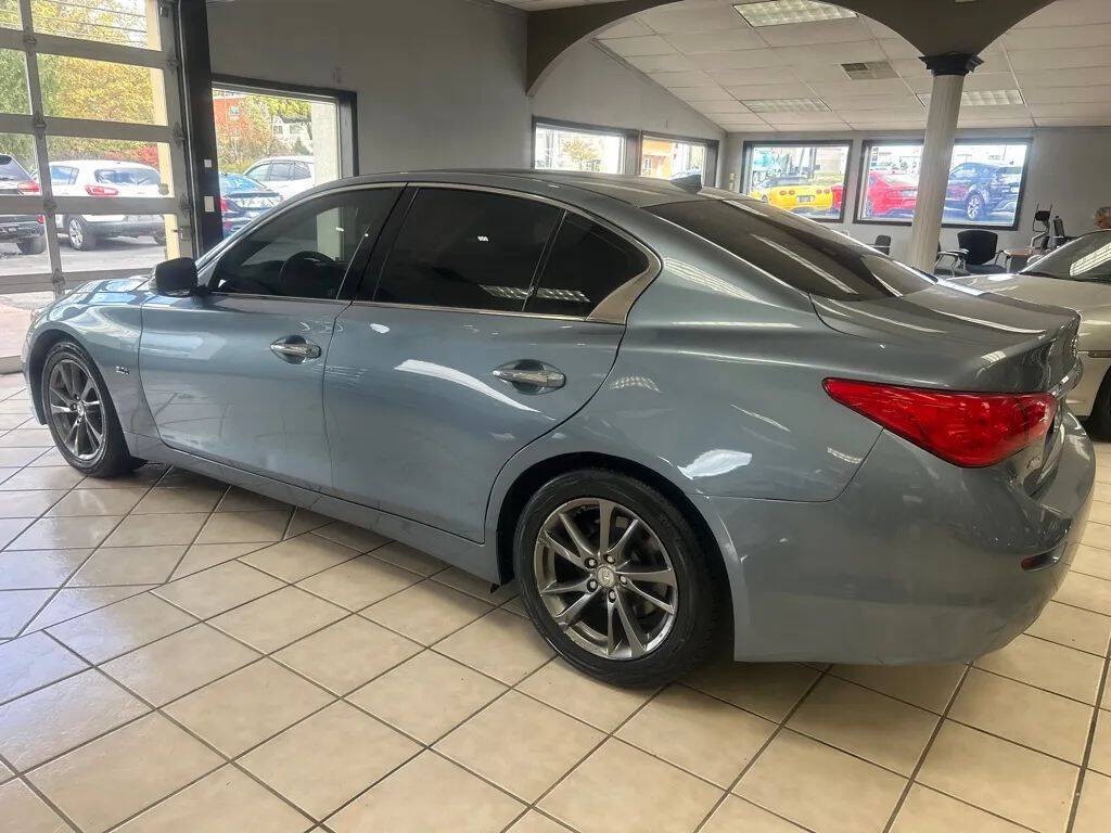 2017 INFINITI Q50 Image 2