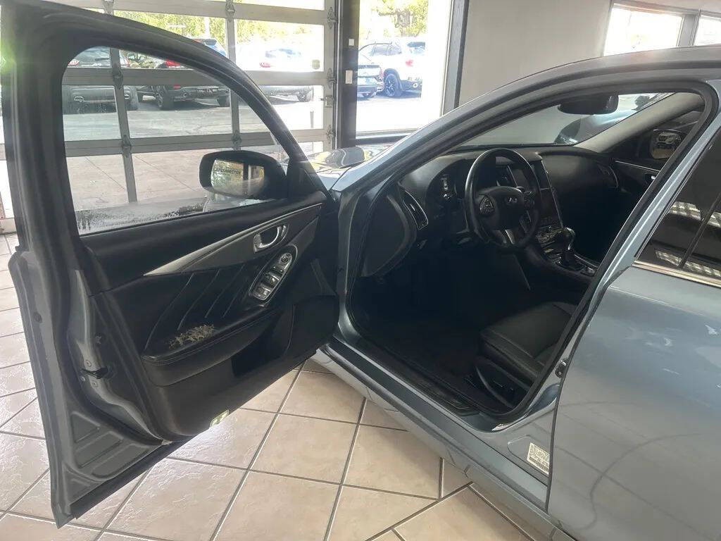 2017 INFINITI Q50 Image 8