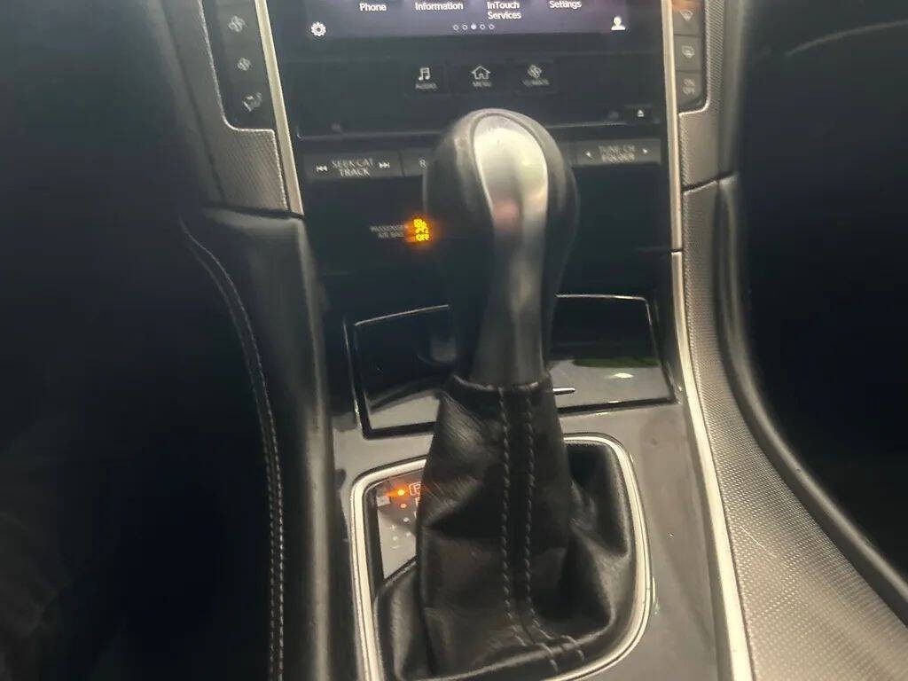 2017 INFINITI Q50 Image 17