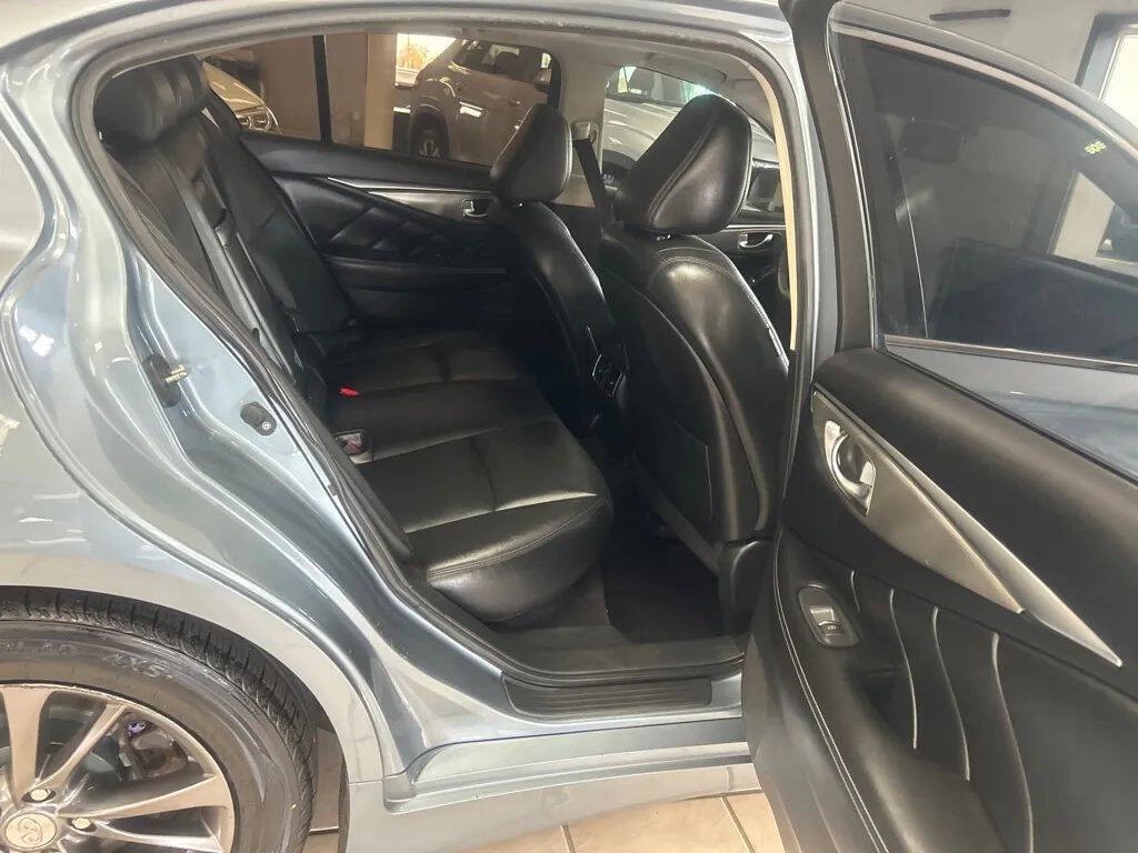 2017 INFINITI Q50 Image 26