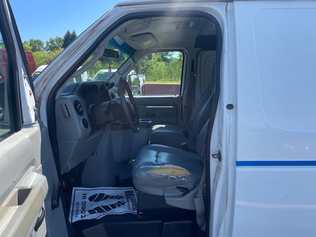 2009 Ford E-Series Image 8