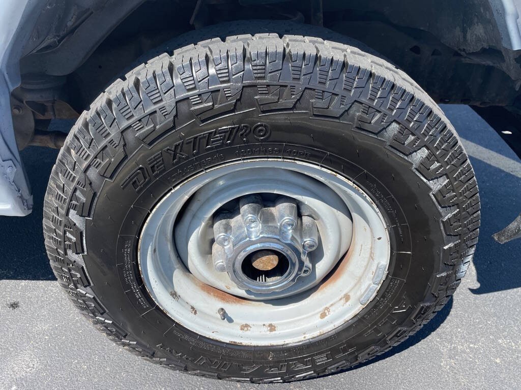 2009 Ford E-Series Image 18