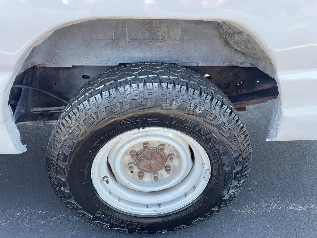 2009 Ford E-Series Image 19