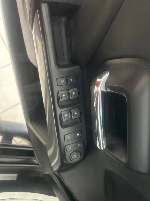 2017 Chevrolet Silverado 1500 Image 10