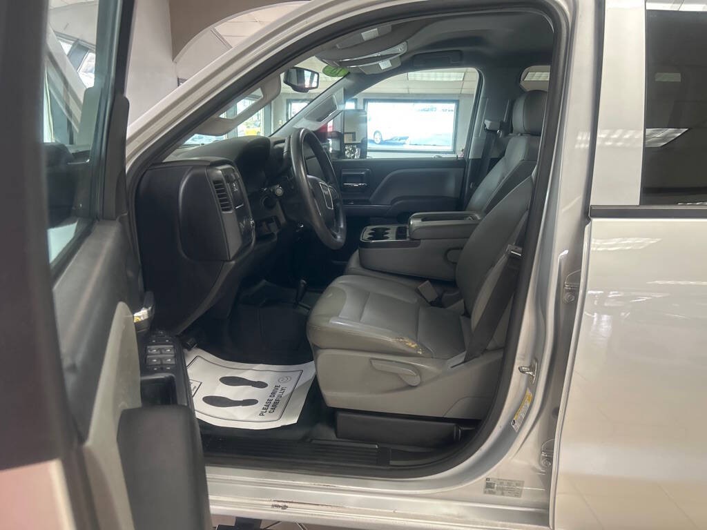 2018 GMC Sierra 2500 Image 11