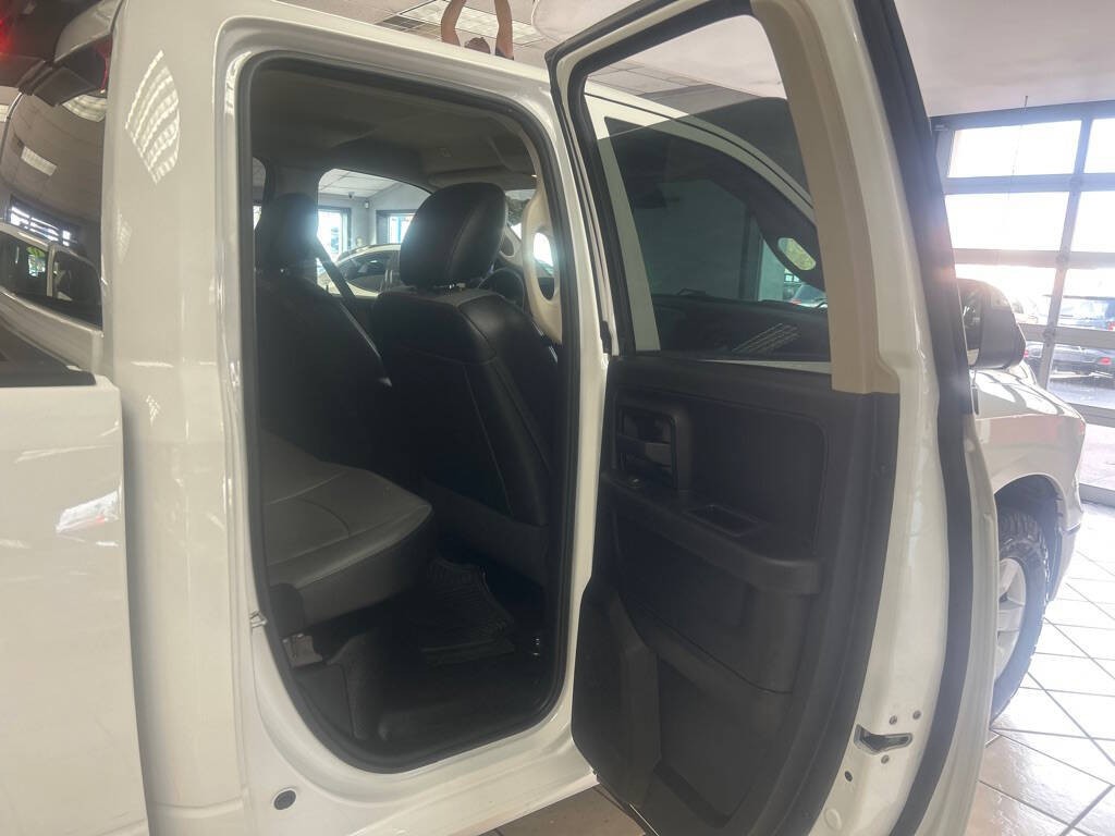 2021 RAM 1500 Image 25