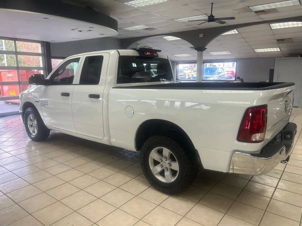 2021 RAM 1500 Image 2