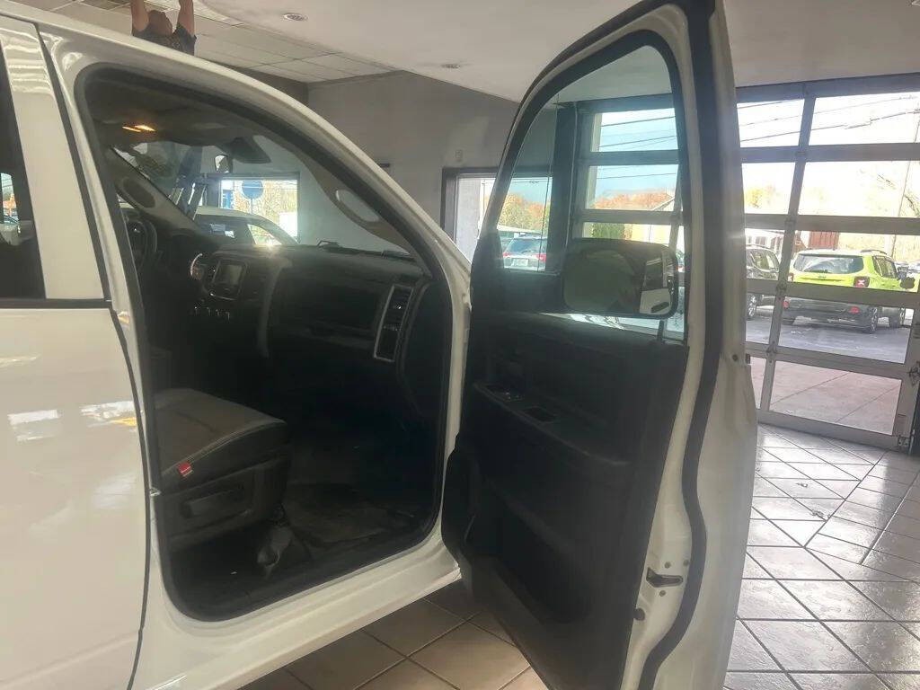 2021 RAM 1500 Image 26