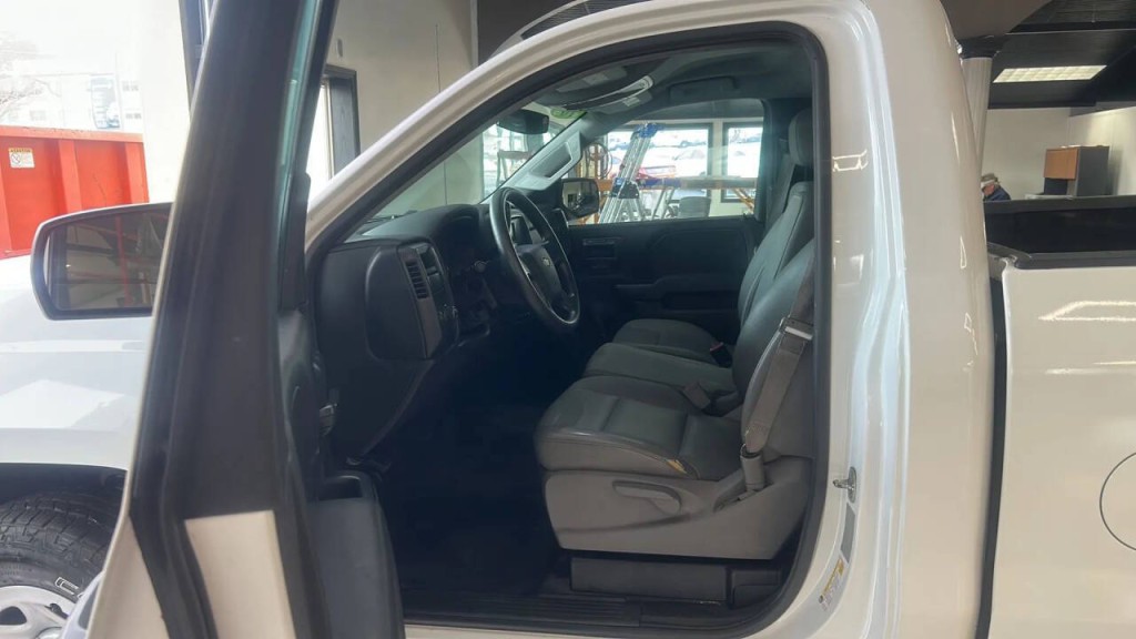 2016 Chevrolet Silverado 1500 Image 11