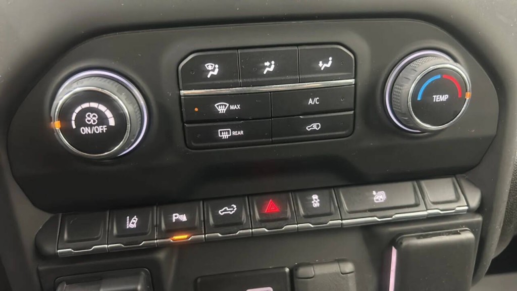 2024 Chevrolet Silverado 1500 Image 17