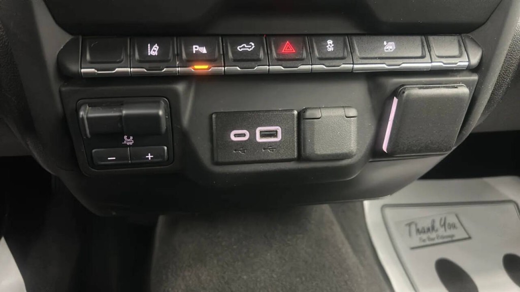 2024 Chevrolet Silverado 1500 Image 18