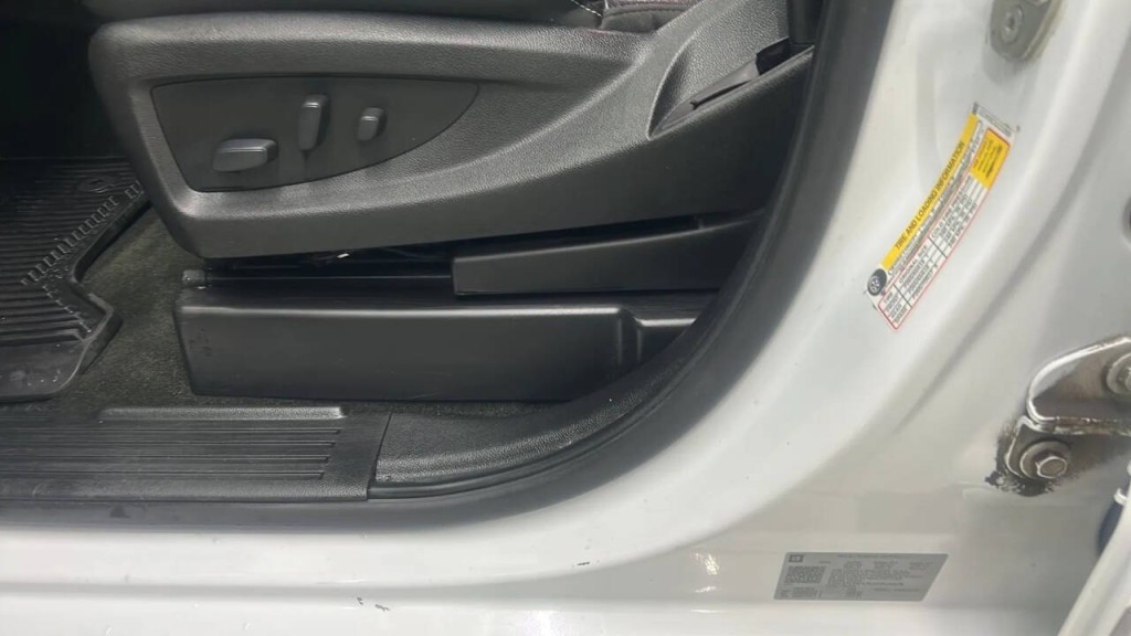 2018 Chevrolet Silverado 1500 Image 9