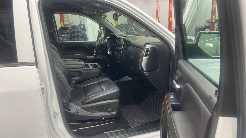 2018 Chevrolet Silverado 1500 Image 28