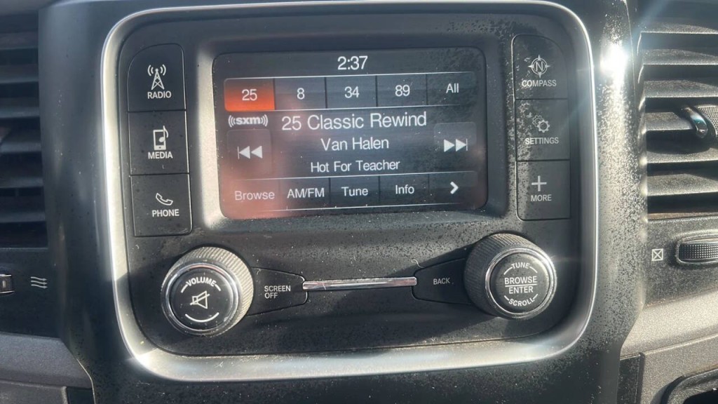 2015 RAM 2500 Image 13