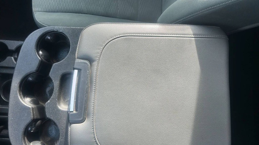 2015 RAM 2500 Image 17