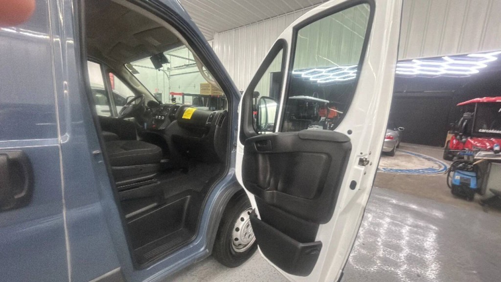 2018 RAM Promaster Image 25